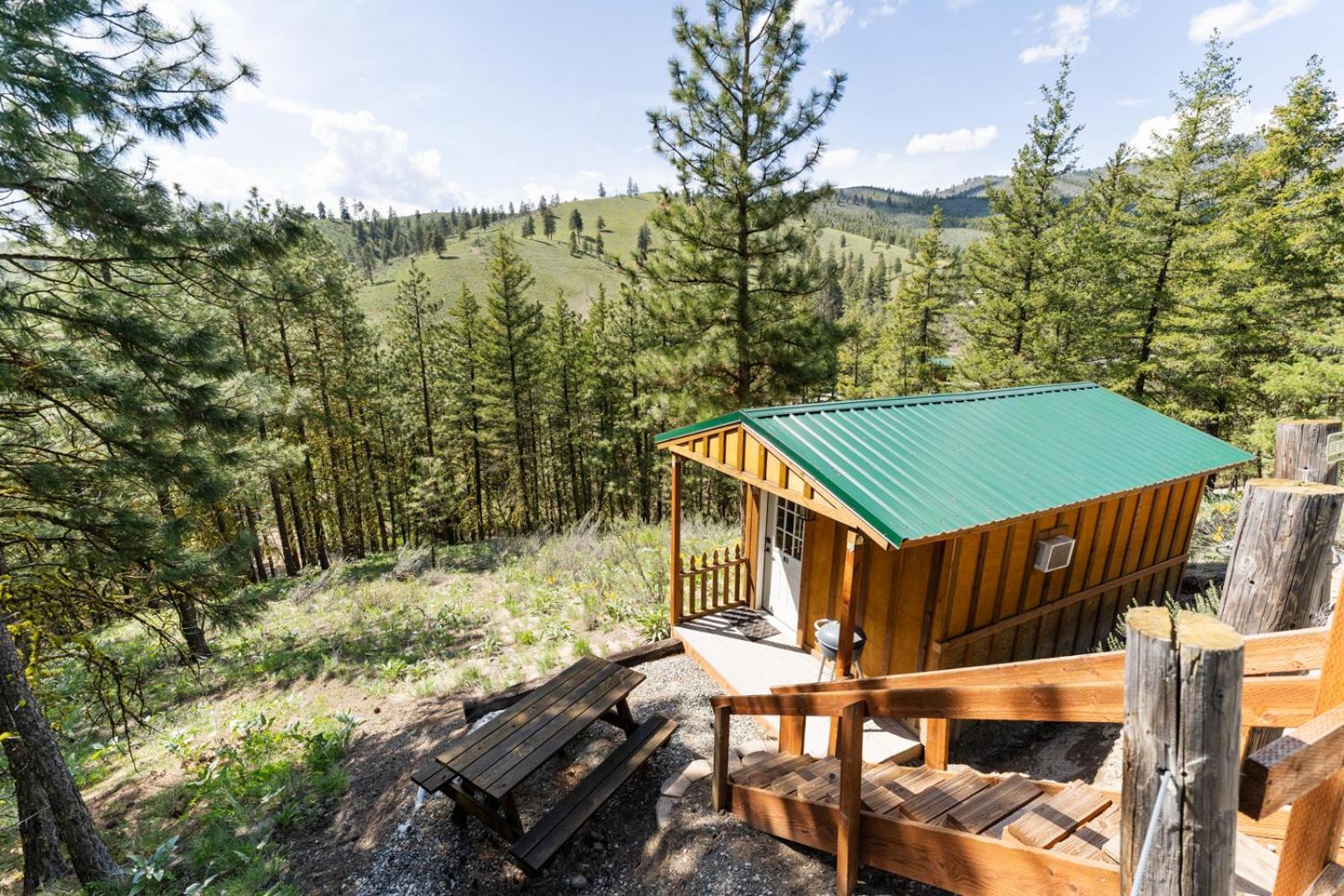 Echo Valley Resort + Cabins Manson Bagian luar foto